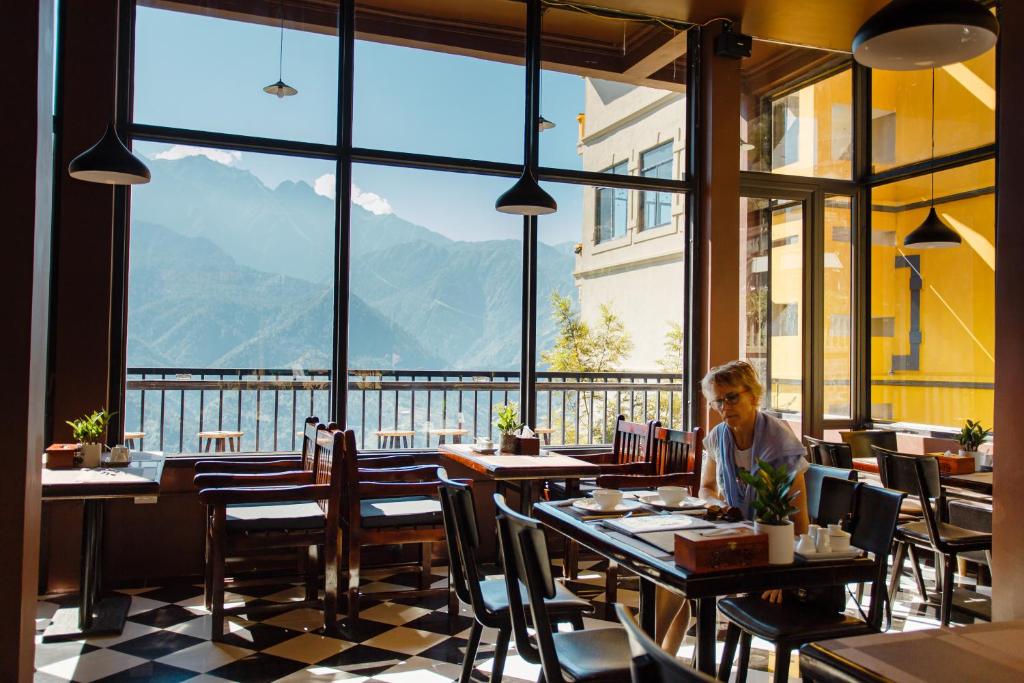 Mountain View Station – Sa Pa